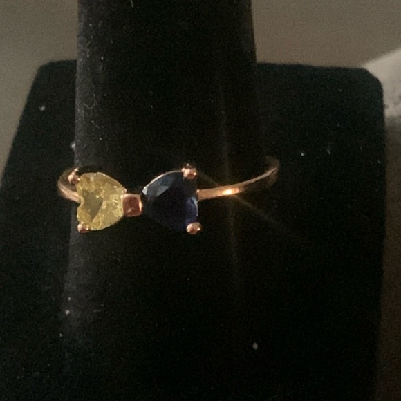 NEW  HIGH END 18k Rose Gold Plated Hearts Ring with Blue and Yellow Stones. #8 - Picture 4 of 14
